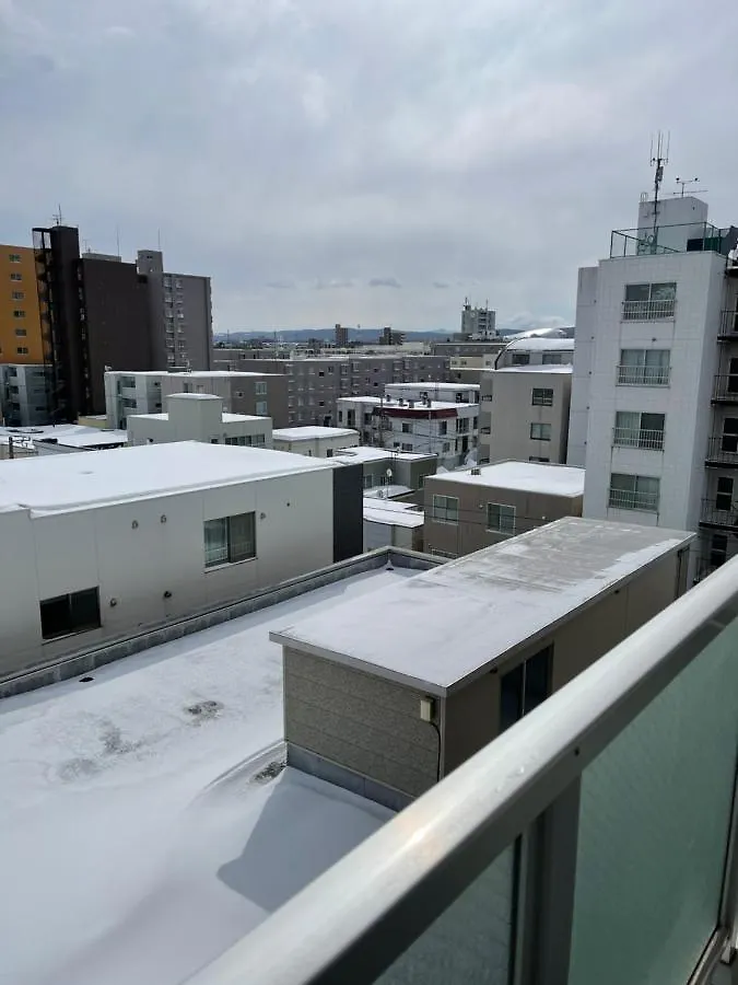 アパート ようこそ札幌へ! 大通公園まで地下鉄10分 定員6名 Firetv完備 1階はセコマアパートメント